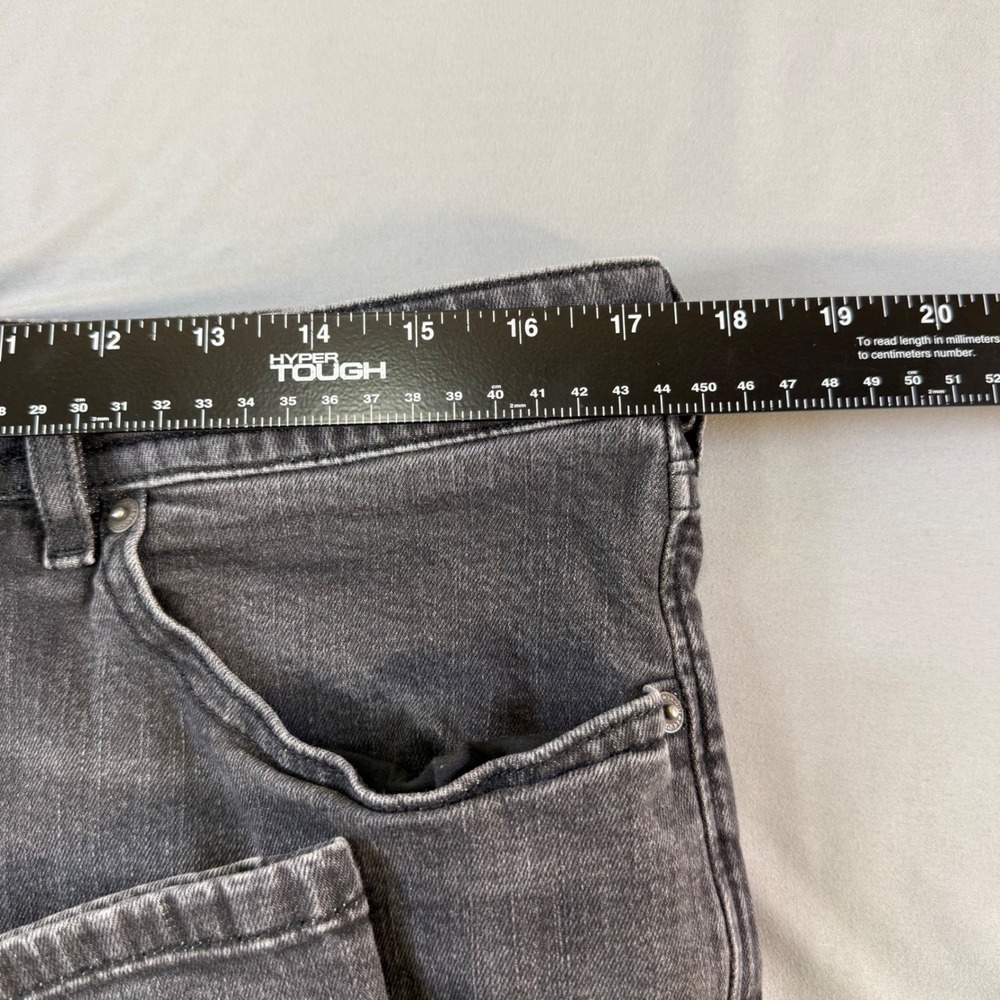 Diesel Men's Dark Gray Straight Jeans - Picture 11 of 16
